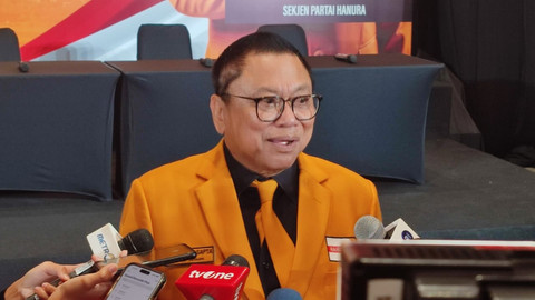 Ketua Umum Hanura, Oesman Sapta Odang, usai kegiatan Pengukuhan Pengurus DPP Partai Hanura di Jakarta Convention Center pada Sabtu (26/4). Foto: Rachmadi Rasyad/kumparan
