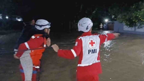 Evakuasi korban banjir di Cianjur, Jawa Barat. Foto: Dok. kumparan