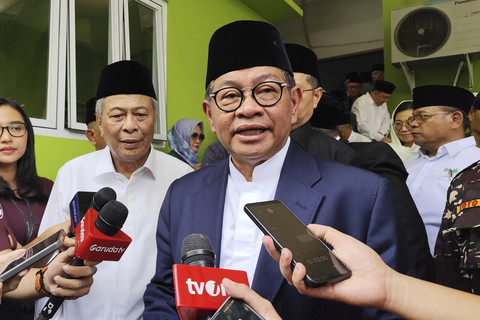 Gubernur DKI Jakarta Pramono Anung usai menghadiri halal bihalal Nahdatul Ulama di Masjid Al-Awwabin, Jakarta Selatan, Minggu (27/4/2025). Foto: Alya Zahra/kumparan 