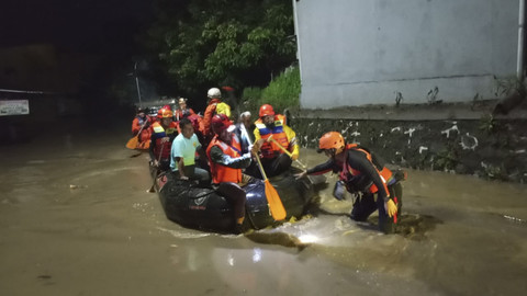 Penanganan banjir di Cianjur Jawa Barat, imbas hujan lebat. Foto: Dok. BPBD Cianjur