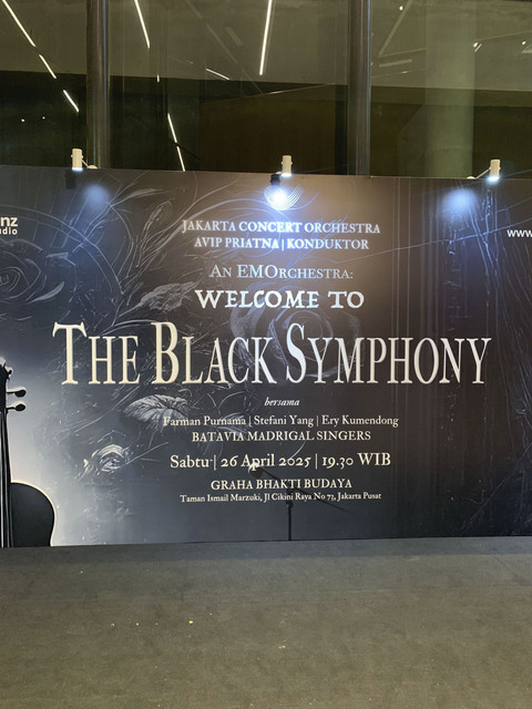 Konser An EMOrchestra: Welcome to The Black Symphony digelar di Graha Bhakti Budaya, Taman Ismail Marzuki, Jakarta Pusat, Sabtu (26/4/2025). Foto: Vincentius Mario/kumparan