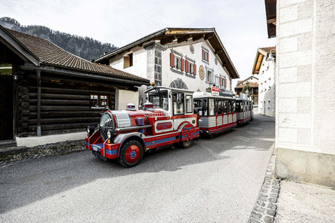 Landwasser Express, salah satu atraksi wisata di Landwasser World. Foto: Dok. Rhaetian Railways