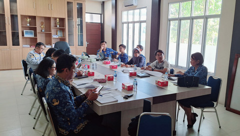 Rapat linta sktor untuk membahas PKKPR di Dinas PUPR Sekadau. Foto: Dok. Kantah Sekadau