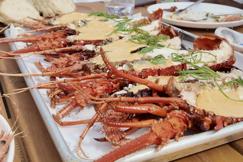 Hidangan lobster di Abrolhos Long Table Lunch. Foto: Edmiraldo Nanda Nopan Siregar/kumparan