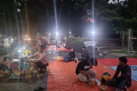 Suasana lapak cuanki di kawasan Pusdai Bandung, Minggu (27/4/2025).  Foto: Robby Bouceu/kumparan