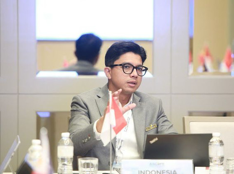 Direktur Perencanaan Strategis dan Pengembangan Bisnis Pertamina NRE Fadli Rahman pada Mid-Year Task Force Meeting di Singapura, Rabu (23/04). Foto: Dok. Pertamina