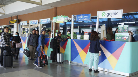 Konter check-in di Bandara Internasional Sultan Mahmud Badaruddin (SMB) II Palembang, Sumatera Selatan. Foto: Daniello66/Shutterstock