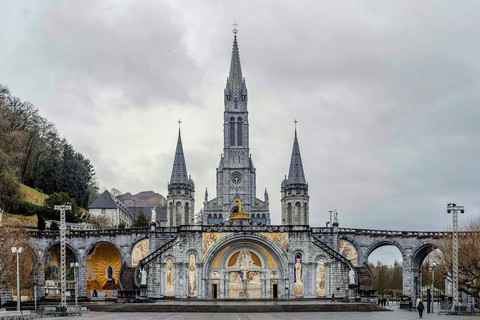 Ilustrasi apa itu basilika - Sumber: pixabay.com/manoloblasco