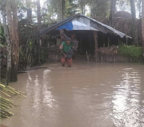 Kemensos mengirimkan bantuan untuk ribuan korban banjir dan longsor di Wamena, Jayawijaya, Papua Pegunungan. Foto: Kemensos RI