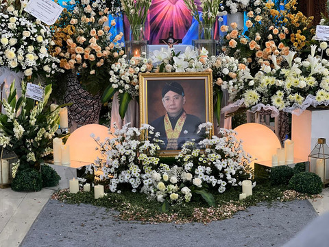 Prosesi ibadat tutup peti Hamzah Sulaiman di PUKJ, Sabtu (26/4). Foto: iqbaltwq/Pandangan Jogja