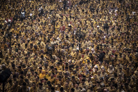 Sejumlah kepala desa mengikuti kegiatan sekolah antikorupsi di GOR Indoor Kompleks Stadion Jatidiri, Semarang, Jawa Tengah, Selasa (29/4/2025). Foto: Aprillio Akbar/ANTARA FOTO