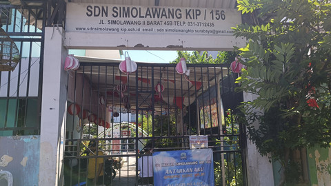 SDN Simolawang Surabaya di Jalan Simolawang II Barat 45B, Surabaya, Selasa (29/4/2025). Foto: Farusma Okta Verdian/kumparan