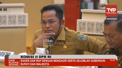 Suasana Raker dan RDP Komisi II DPR RI bersama Mendagri dan sejumlah Gubernur serta Walikota, Selasa (29/4/2025). Foto: YouTube/ TVR Parlemen