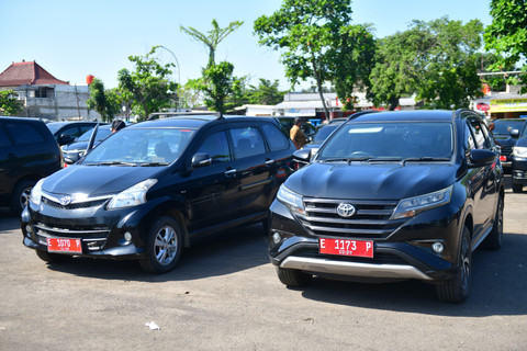 Mobil dinas Pemkab Indramayu. Dok: kumparan