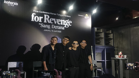 Grup band for Revenge dalam konferensi pers konser tunggalnya yang bertajuk Sang Derana, di kawasan Blok M, Jakarta Selatan, Selasa (29/4/2025). Foto: Giovanni/kumparan