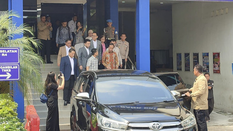Presiden ke-7 RI, Jokowi di Polda Metro Jaya pada Rabu (30/4/2025). Foto: Rachmadi Rasyad/kumparan