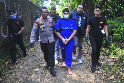 S tersangka kasus predator seks Jepara, Rabu (30/4/2025).  Foto: Yusuf Nugroho/ANTARA FOTO
