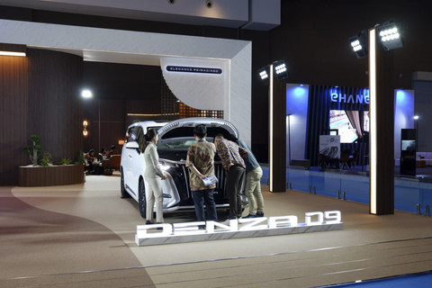 BYD Denza D9 di PEVS 2025. Foto: Fitra Andrianto/kumparan