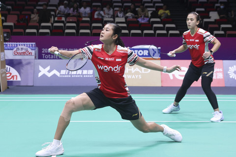 Febriana Dwipuji Kusuma/Amallia Cahaya Pratiwi saat berlaga di Piala Sudirman 2025 yang digelar di Fenghuang Gymnasium, Xiamen, China. Foto: Dok. PBSI
