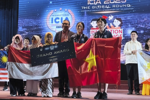 3 Siswi SDIT Nurul Fikri Depok raih penghargaan internasional ICIA berkat inovasi pangan berkelanjutan. Foto: Dok. Pribadi