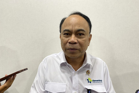 Menteri Koperasi (Menkop) Budi Arie Setiadi di Kantor Kemenko Pangan, Jakarta, Jumat (2/5/2025). Foto: Muhammad Fhandra Hardiyon/kumparan