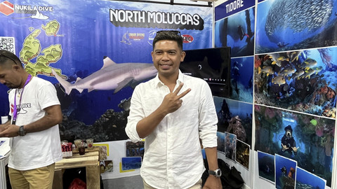 Dive Instructor atau Instruktur Selam Nukila Dive Ternate, Rio Alting saat Pameran DXI di JICC Senayan, Jakarta pada Jumat (2/5/2025). Foto: Gitario Vista Inasis/kumparan