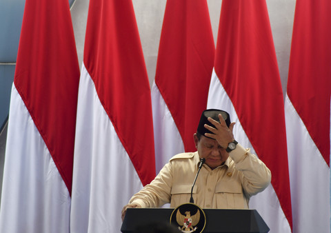 Presiden Prabowo Subianto menyampaikan sambutan saat peluncuran Program Hasil Terbaik Cepat dalam peringatan Hari Pendidikan Nasional Tahun 2025 di SDN Cimahpar 5, Kota Bogor, Jawa Barat, Jumat (2/5/2025). Foto: Arif Firmansyah/ANTARA FOTO