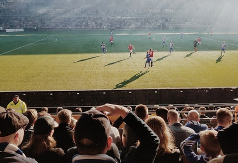 Ilustrasi link dan cara nonton live streaming Leicester vs Southampton. Foto: Unsplash/Mika Wegelius