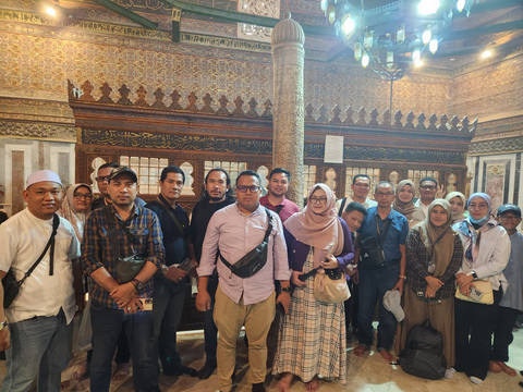 Ziarah ke Makam Syaidina Husen Bin Ali. (foto: Abdul Malik Syafi'i)