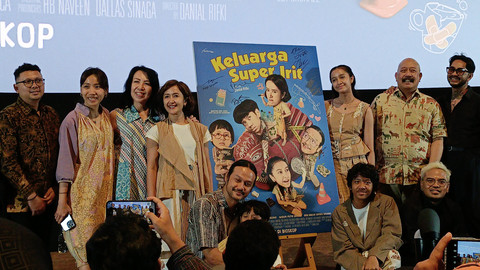 Perilisan Poster dan Trailer Film Keluarga Super Irit di kawasan Kuningan, Jakarta Selatan, Sabtu (3/5). Foto: Aprilandika Pratama/kumparan