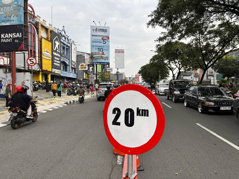 Suasana CFD di Jalan Margonda Depok, Minggu (4/5/2025). Foto: Ahmad Fawwaz/kumparan