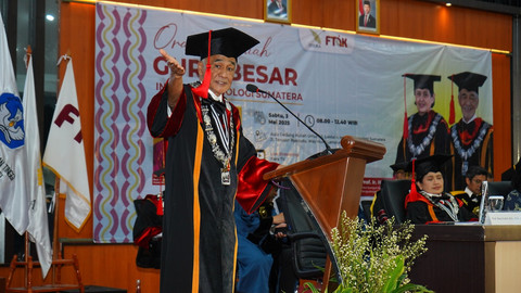 Prof. Ibnu Syabri guru besar dari Program Studi Perencanaan Wilayah dan Kota. | Foto: Humas Itera