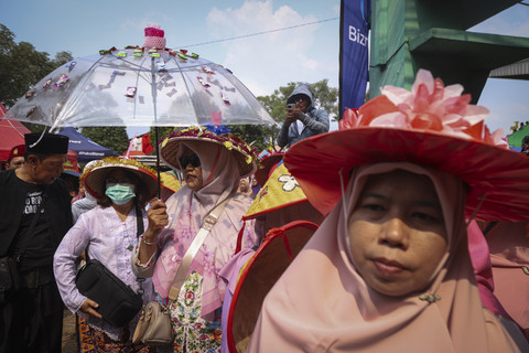 Gelaran Acara: Peserta mengikuti Festival Adu Bedug dan Dondang di di Stadion Mini Natrom Nursyamsu, Mustika Jaya. Foto: Iqbal Firdaus/kumparan
