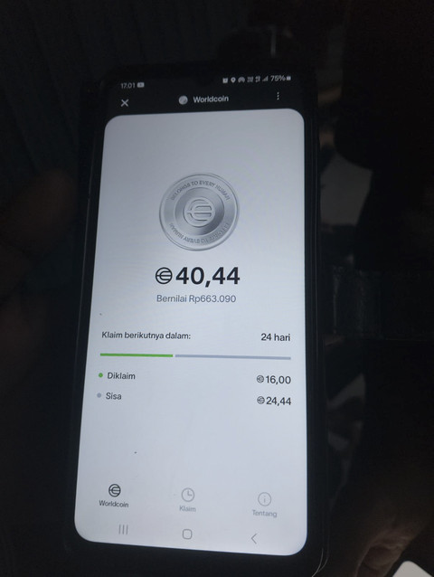 E world Coin di Jalan Ir. H. Juanda, samping stasiun Bekasi Timur, Minggu (4/5/2025). Foto: kumparan