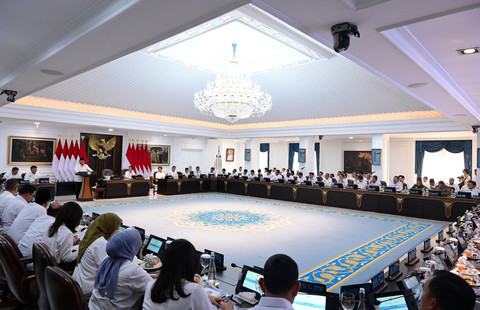 Sidang Kabinet Paripurna di Kantor Presiden, Jakarta, Senin (5/5/2025). Foto: Kemensos RI