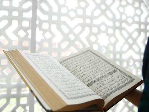 Ilustrasi Contoh Rahmatan Lil Alamin. Foto: dok. Unsplash/Masjid MABA