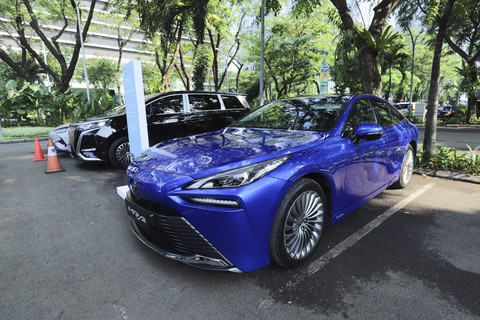 Tampilan Toyota Mirai saat dipamerkan pada kumparan New Energy Vehicle Summit 2025 di MGP Space, SCBD Park, Jakarta, Selasa (6/5/2025). Foto: Jamal Ramadhan/kumparan