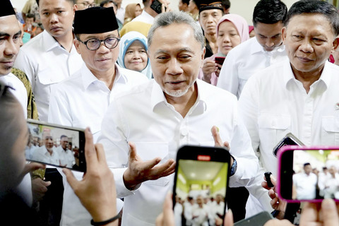 Menko Bidang Pangan Zulkifli Hasan hadir dalam Musyawarah Desa Khusus Pembentukan Kopdes Merah Putih di Kabupaten Semarang. Foto: Dok istimewa