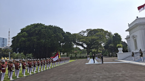 Presiden Republik Indonesia Prabowo Subianto menerima surat kepercayaan Duta Besar Luar Biasa dan Berkuasa Penuh (LBBP) dari 8 negara di Istana Merdeka, siang ini, Selasa (6/5/2025). Foto: Zamachsyari/kumparan