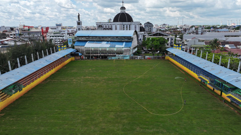 Lapangan Sepak Bola Keboen Sajoek. Pemkot pastikan akan segera beroperasi setelah selesai direnovasi. Foto: Diskominfo Pontianak