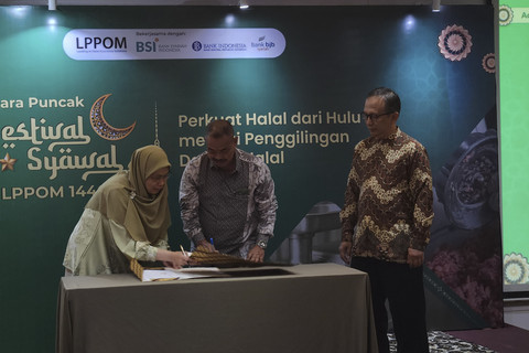 LPPOM menggelar adara festival Syawal 1446 H dengan tema "Perkuat Halal dari Hulu melalui Penggilingan Daging Halal" yang digelar di Hotel Gren Alia Jakarta, Selasa (6/5/2025). Foto: Ela Nurlaela/kumparan