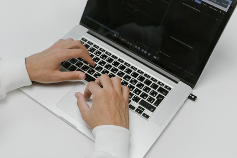  Pexels/cottonbro studio 
