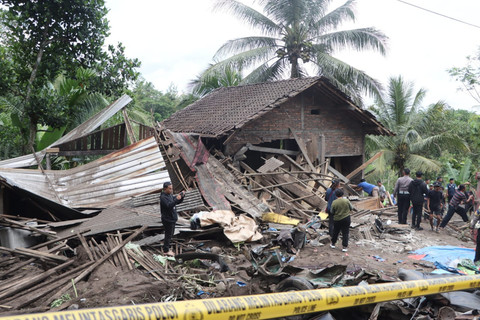 Rumah yang hancur ditabrak truk. Dok: Polres Purworejo