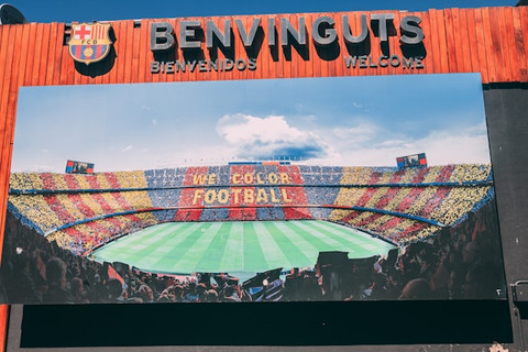 Ilustrasi apa itu decul dalam sepak bola. Foto: Unsplash/Korng Sok