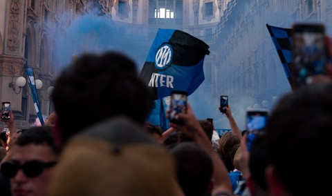 Ilustrasi apakah Inter Milan pernah juara UCL. Foto: Unsplash/Janice Kwong