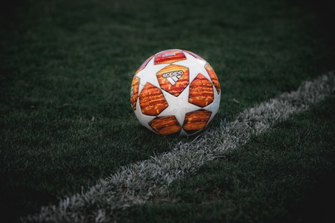 Ilustrasi apakah Inter Milan pernah juara UCL. Foto: Unsplash/Janosch Diggelmann