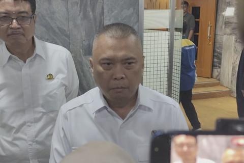 Menteri Perhubungan Dudy Purwaghandi di Kompleks Parlemen Senayan, Kamis (8/5/2025). Foto: Widya Islamiati/kumparan