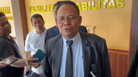 Kuasa hukumn Jokowi, YB Irpan di PN Solo usai menghadiri sidang gugatan mobil Esemka, Kamis (8/5/2025). Foto: kumparan