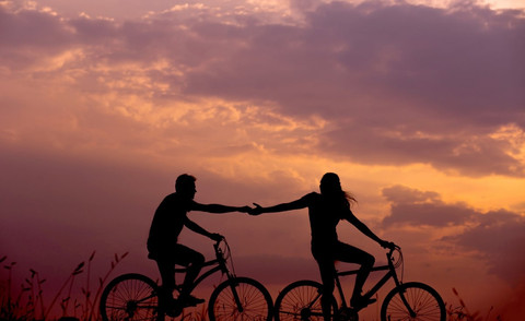 Ilustrasi Makna Lagu Make You Mine   Sumber Unsplash/Everton Vila