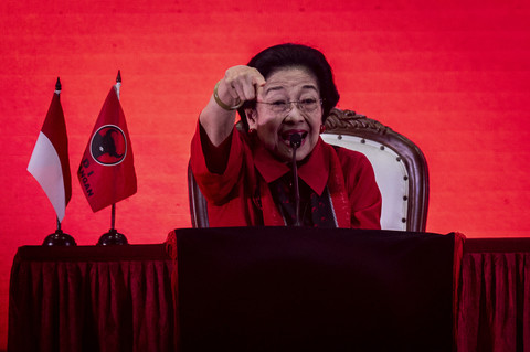 Ketua Umum PDI Perjuangan Megawati Soekarnoputri memberikan sambutan pada acara pemberian penghargaan Trisakti Tourism Award (Desa Wisata) 2025 di Jakarta, Kamis (8/5/2025). Foto: Bayu Pratama S/ANTARA FOTO